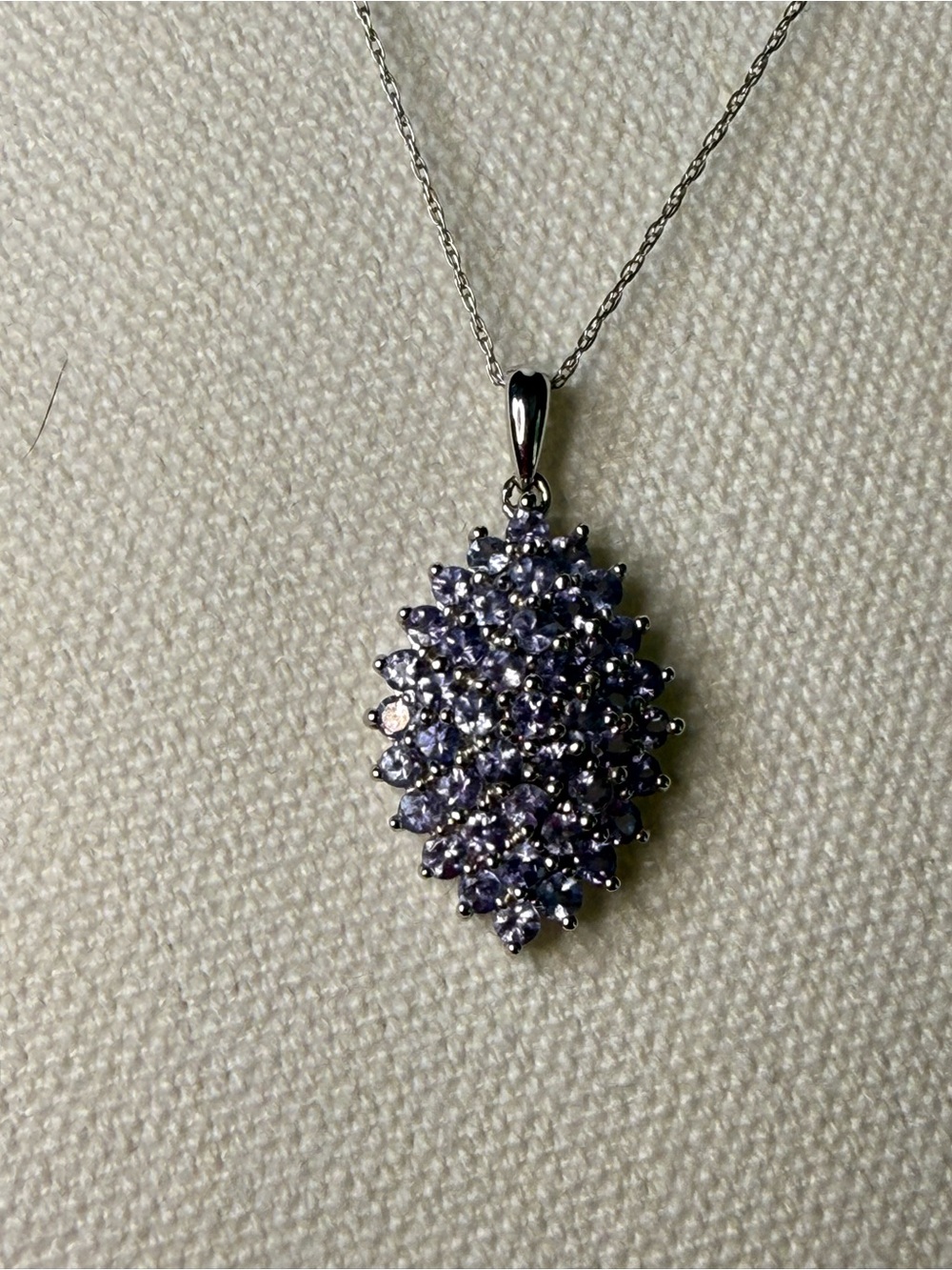 10K Gold Tanzanite Cluster Pendant Necklace White Gold Blue Violet Gemstones - Picture 8 of 9